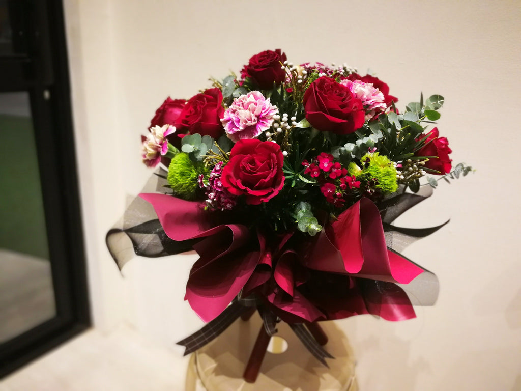 Fantasy Counter Top Congratulatory Flower Stand