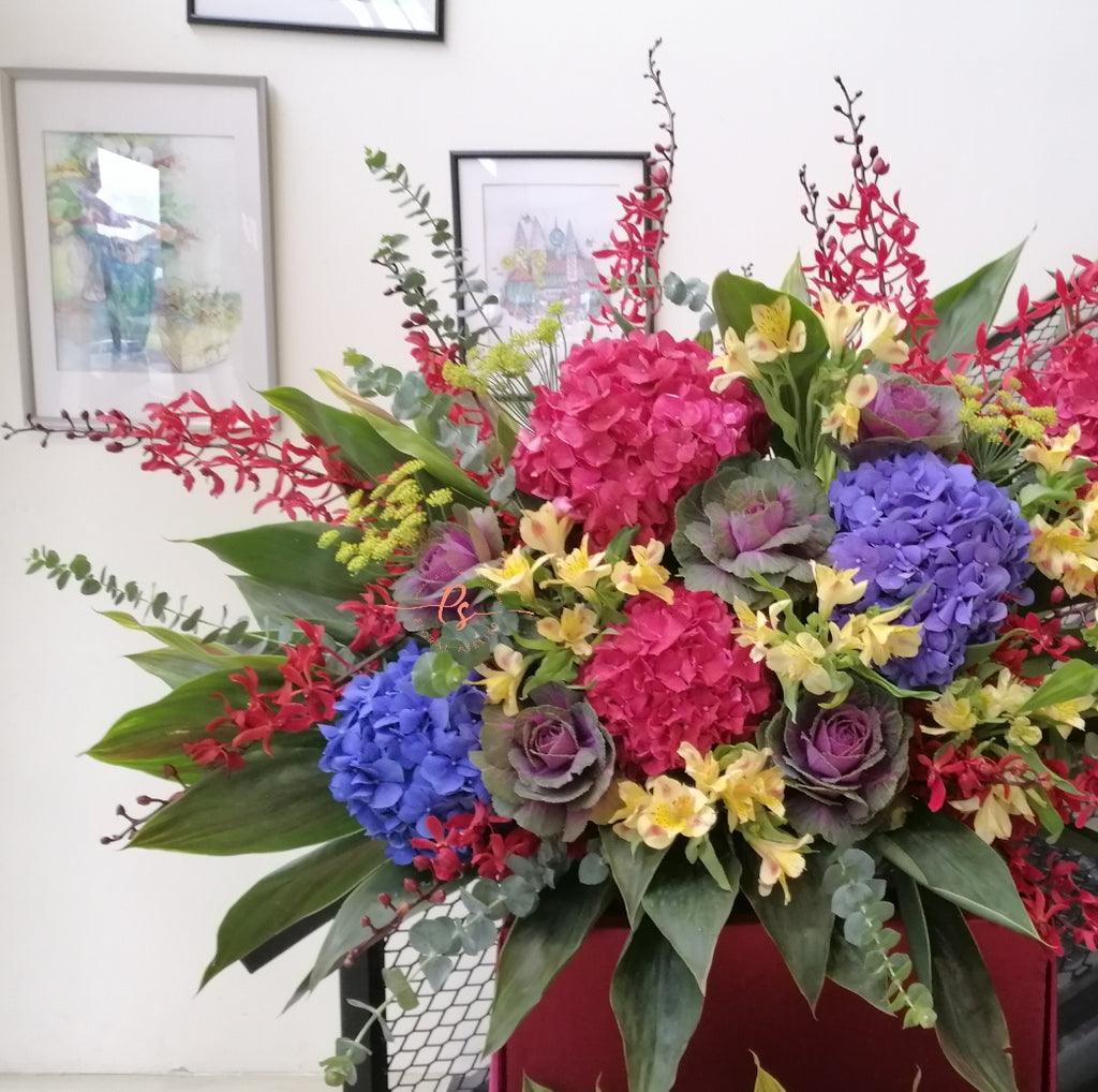 Dream Comes True Congratulatory Flower Stand