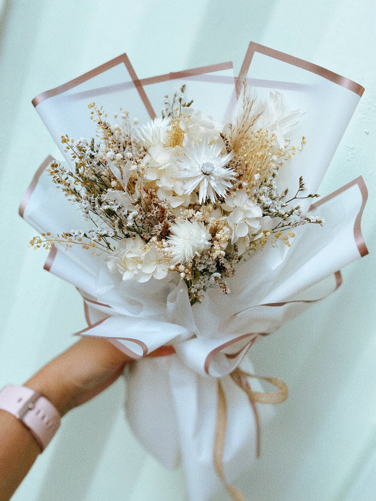 Whitely White Preserved Flower Bouquet