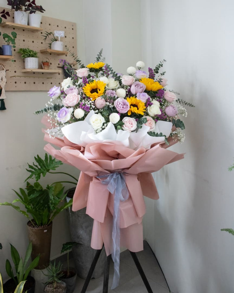 Giant Bouquet Congratulatory Flower Stand