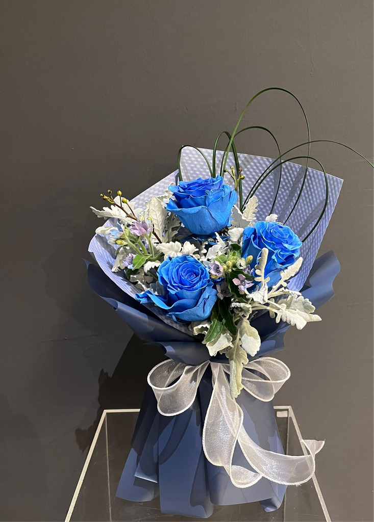 Blue Ecuador Fresh Rose Bouquet