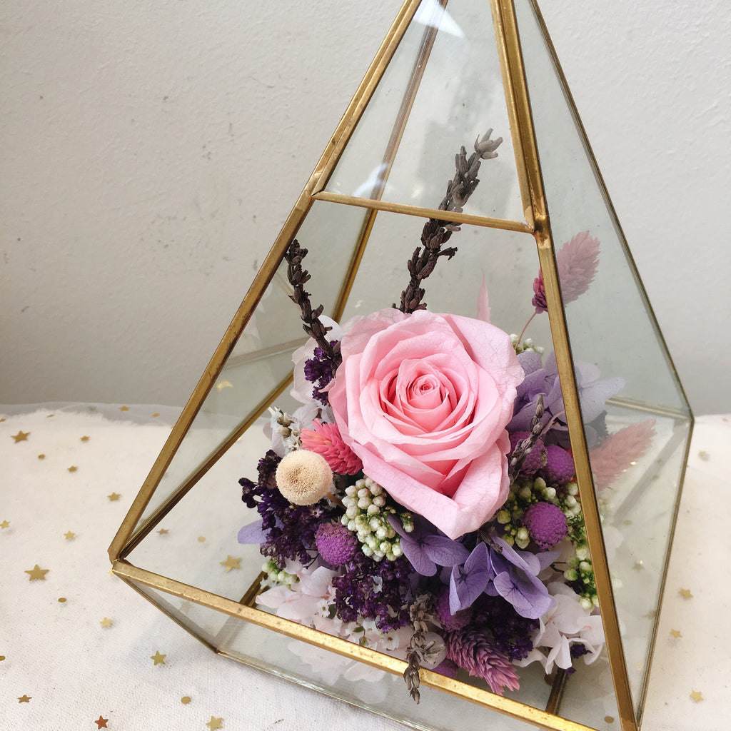 Rhapsody Lilac Diamond Cut Preserved Flower Arrangement